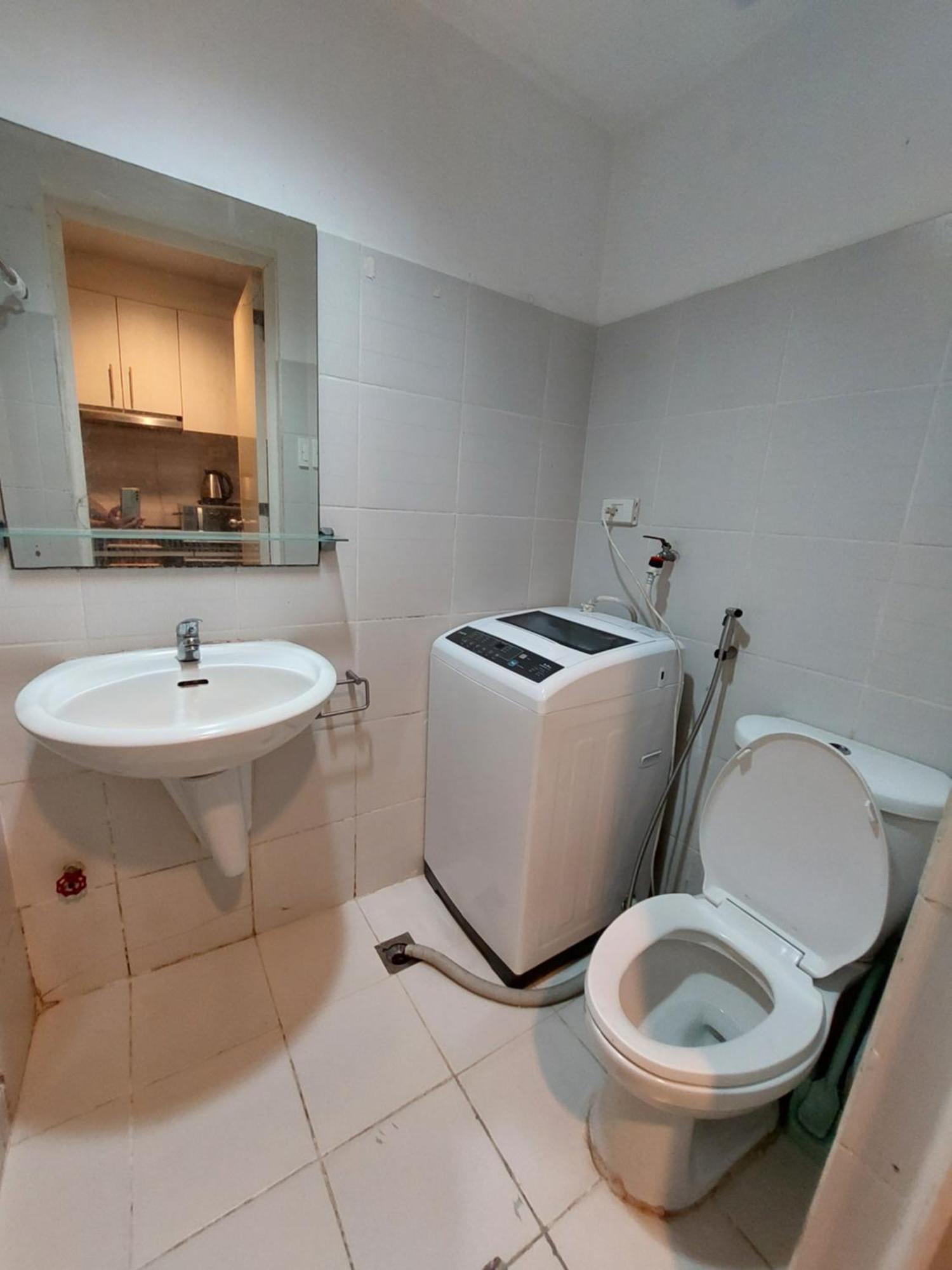 Sea Residences Moa Jaylord Place Manila Esterno foto