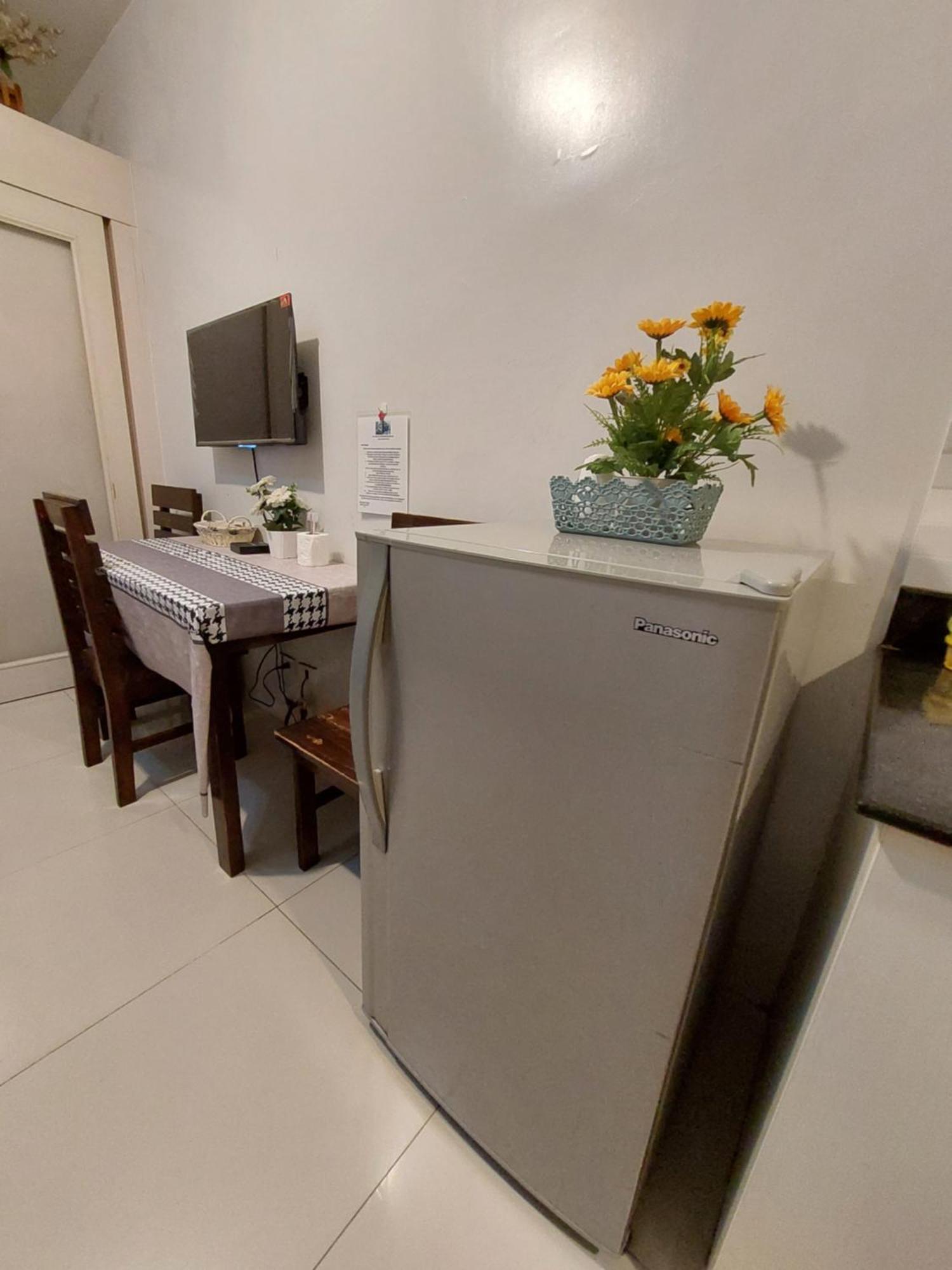Sea Residences Moa Jaylord Place Manila Esterno foto